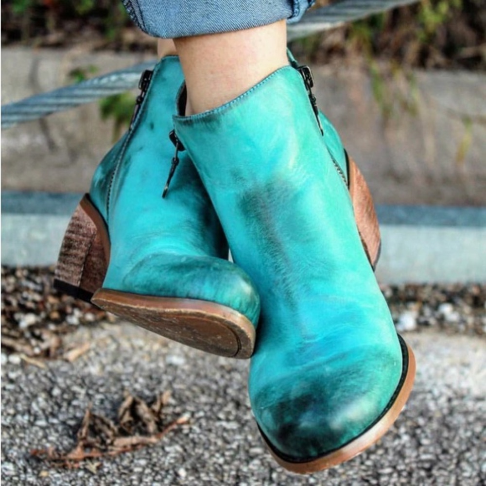 NWOB Liberty Black Distressed Turquoise Leather Ankle Boots